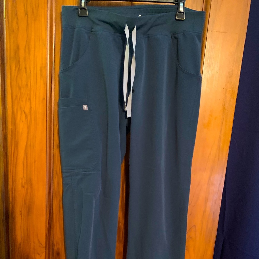 Figs Kade scrub pants
